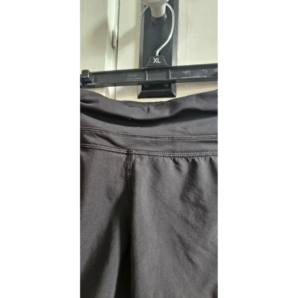 Lululemon Run Times‎ shorts zippered pockets on the back Sz 6